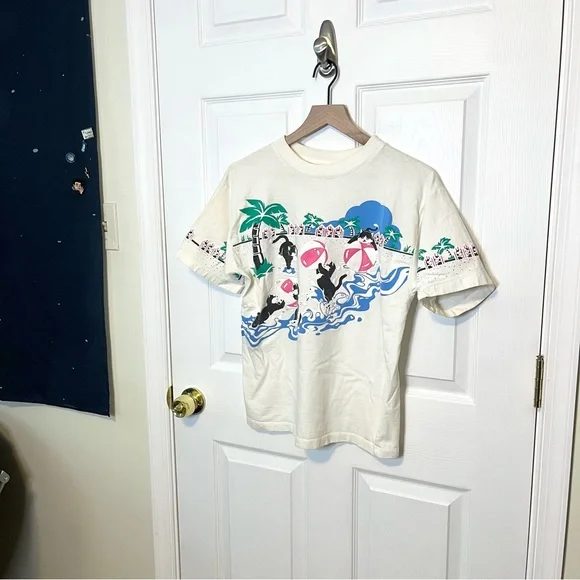✧･ﾟvtn kitten beach tee - Picture 1 of 12